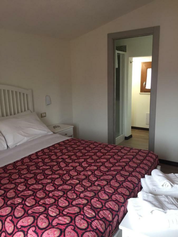 Bomarosa B&B Bosa Extérieur photo